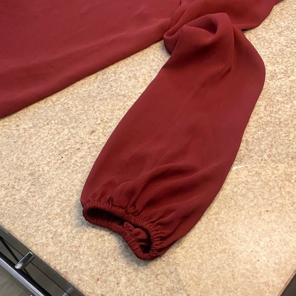 Express Deep Red Top - Picture 2 of 3